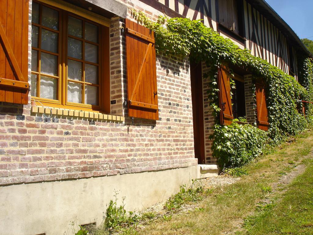 Le Val Godard Fresnay-le-Samson Exteriér fotografie